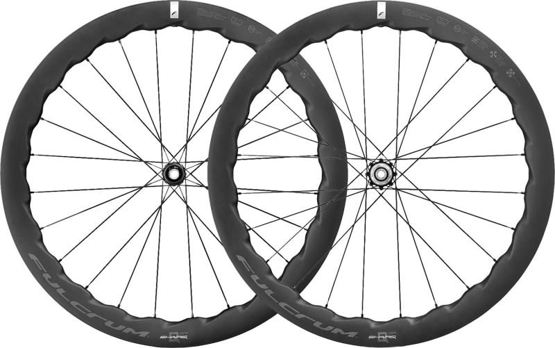 Sharq-GR-28-CL-Carbon-Laufradsatz-3daf_2y4_800x501 Fulcrum Sharq GR 28" CL SRAM XDR Carbon Laufradsatz – Bild 1